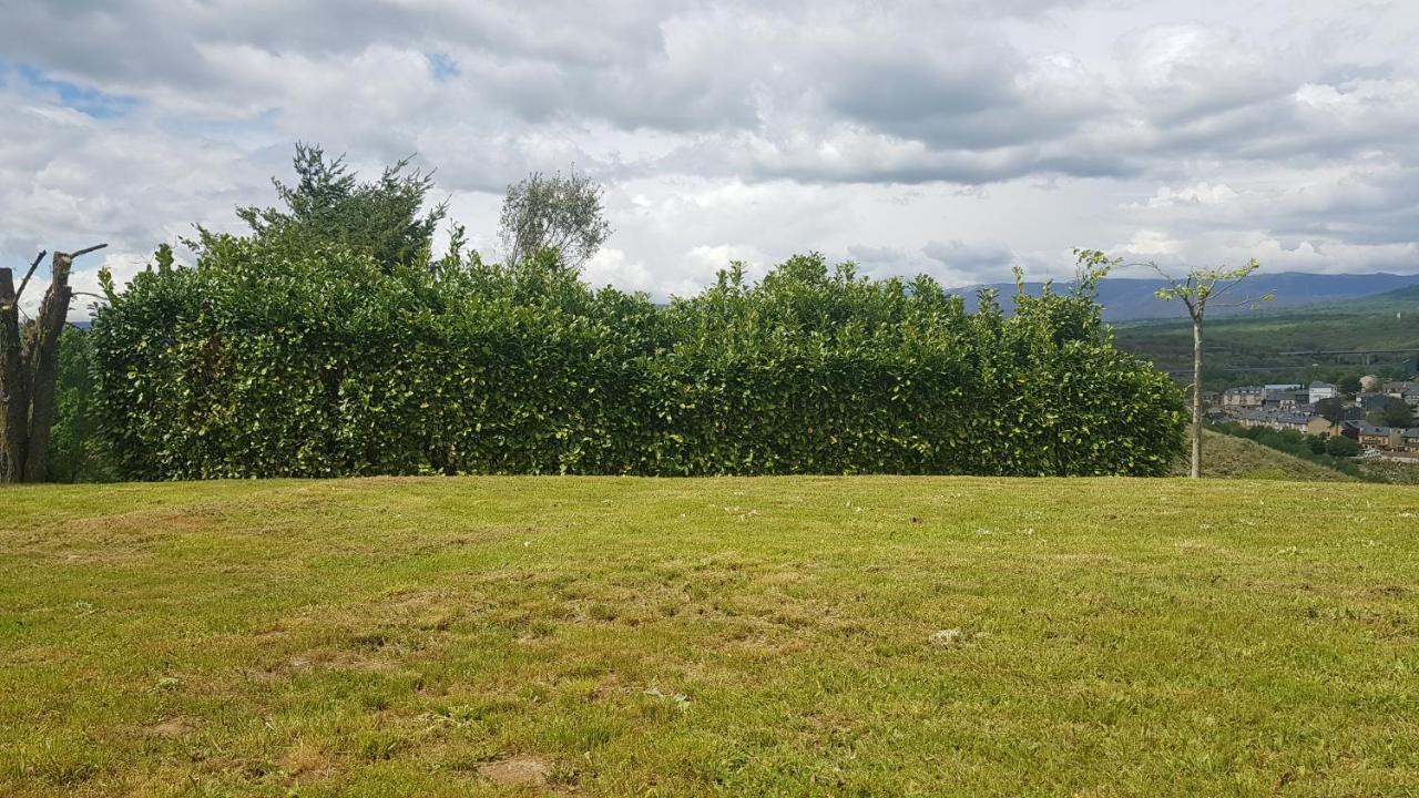 Villa La Artesonada Casa Con Finca Puebla de Sanabria Exterior foto